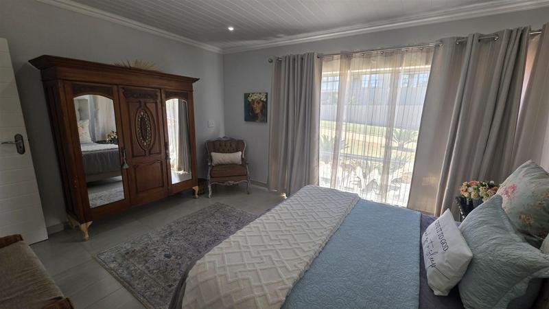 5 Bedroom Property for Sale in Monte Christo Western Cape